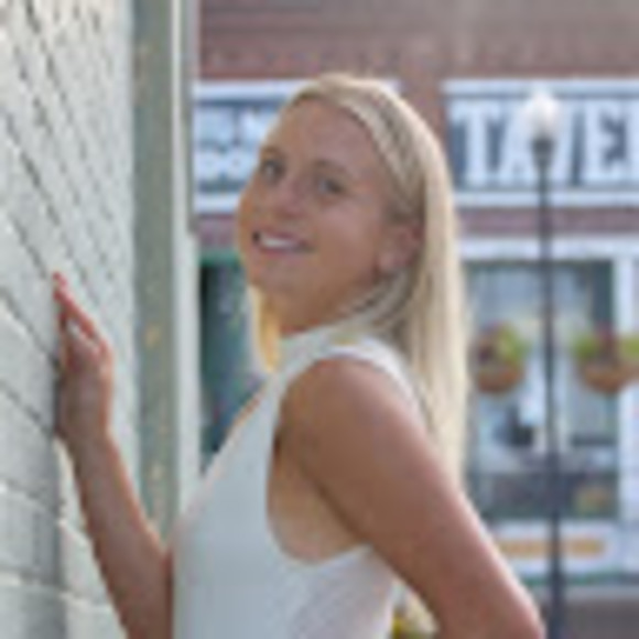 Meet your Posher, Paige - Picture 1 of 1